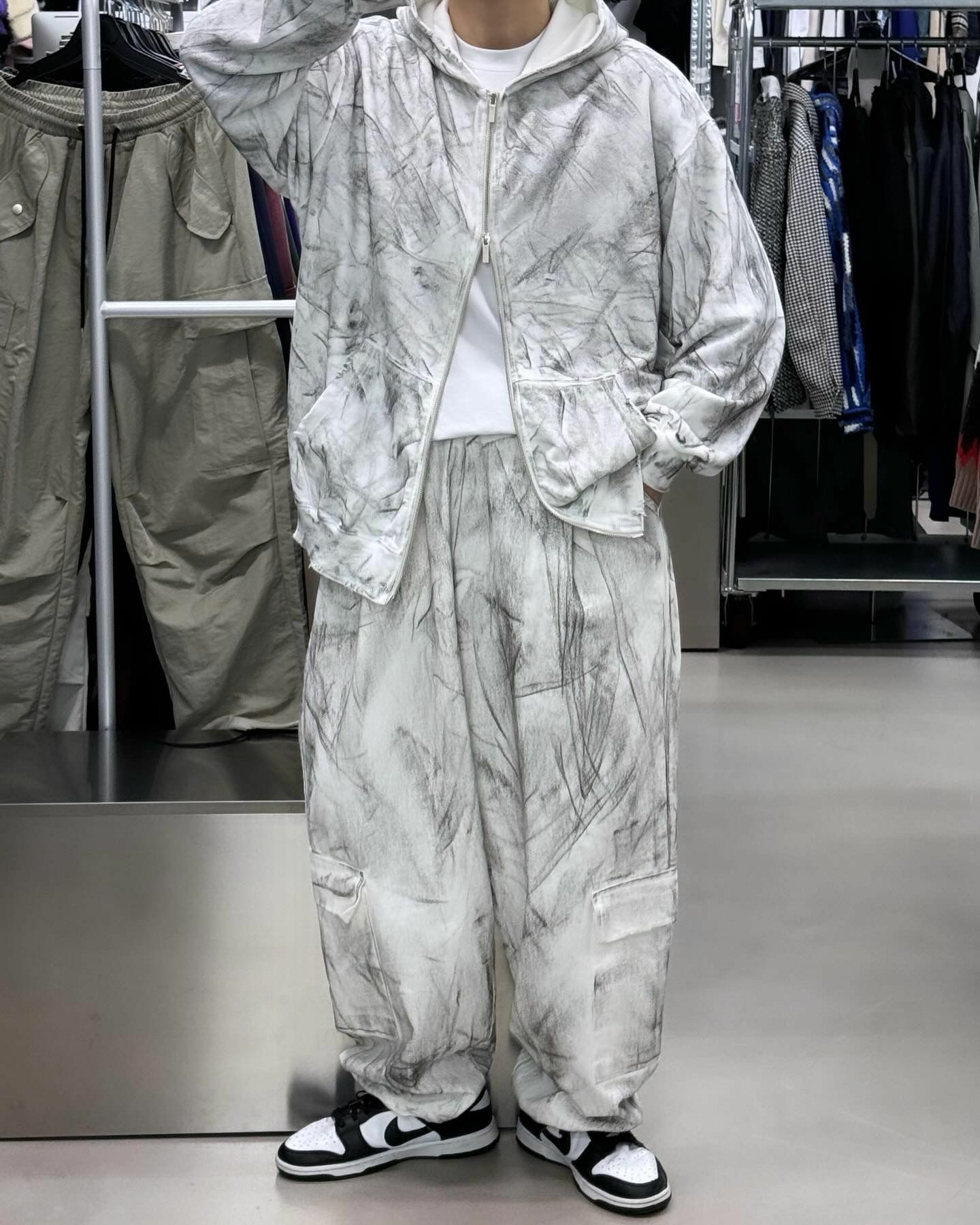 OverSize洗水仿舊破洞連帽拉鍊外套 JK2405