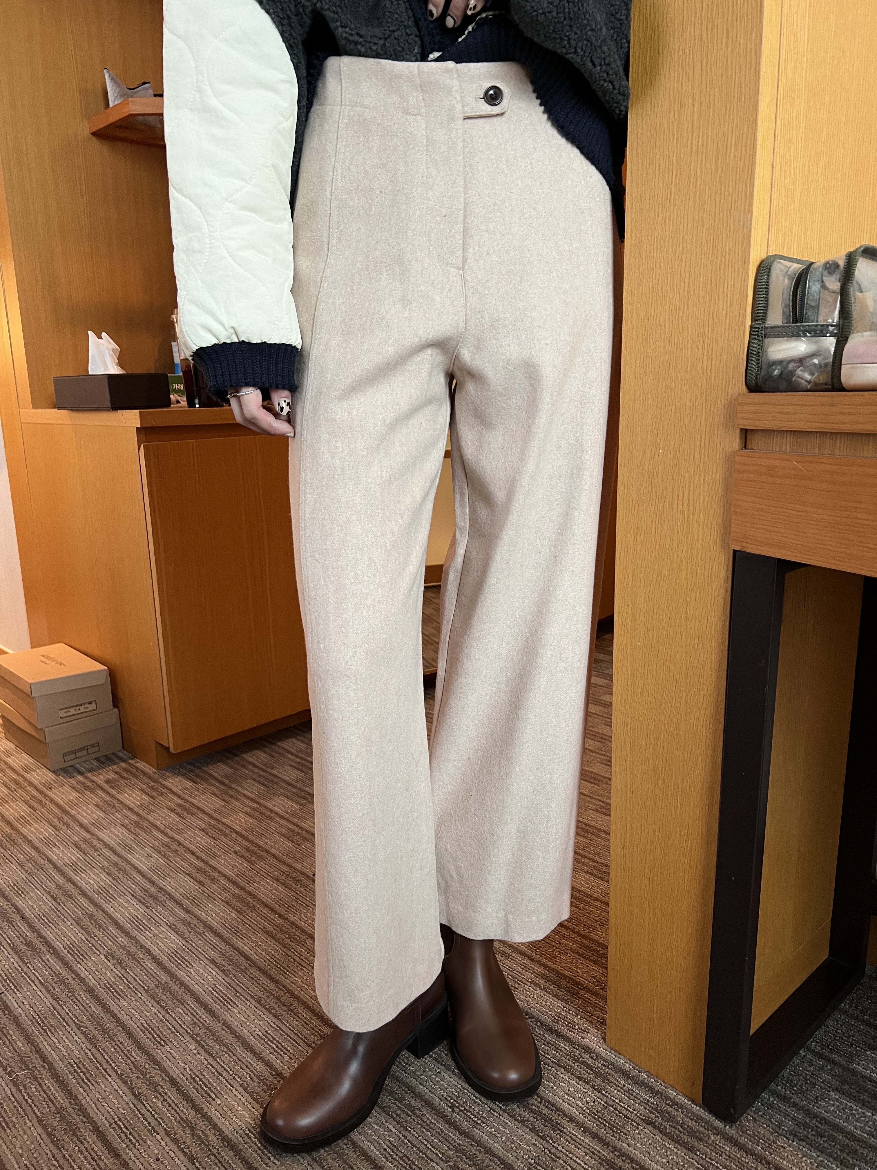 韓國百貨櫥窗前腿壓線羊毛褲/3色2碼/杏