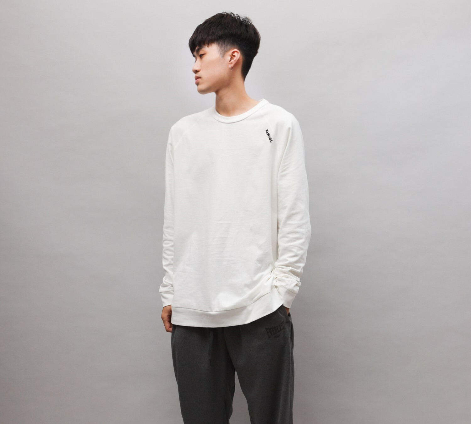 KANGOL 中性 白 胸口刺繡小Logo 微高領薄T 6255101700