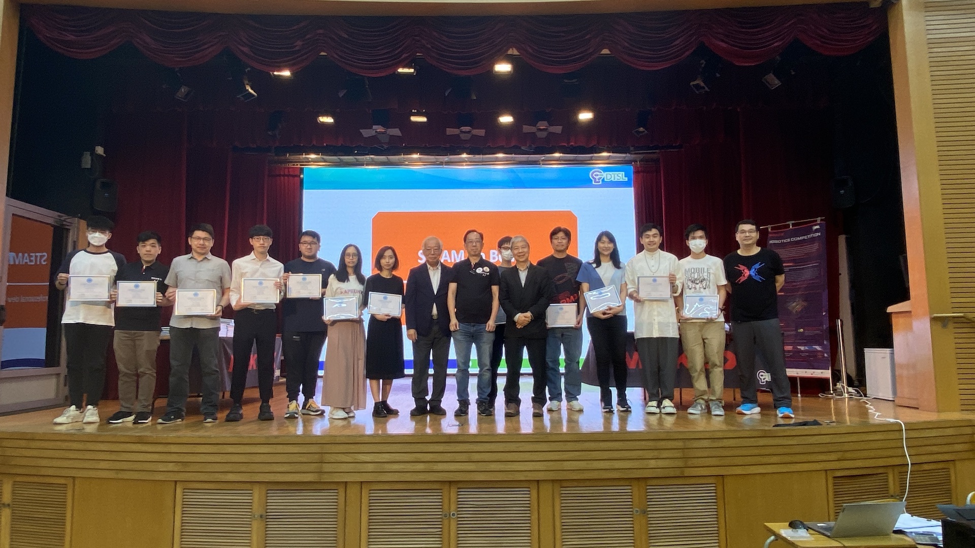 DTSL_Makeblock_STEAM_On_Board_AwardGroup