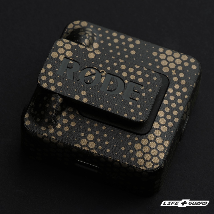 LIFE+GUARD 貼膜安裝示意，適用 RODE Wireless Pro