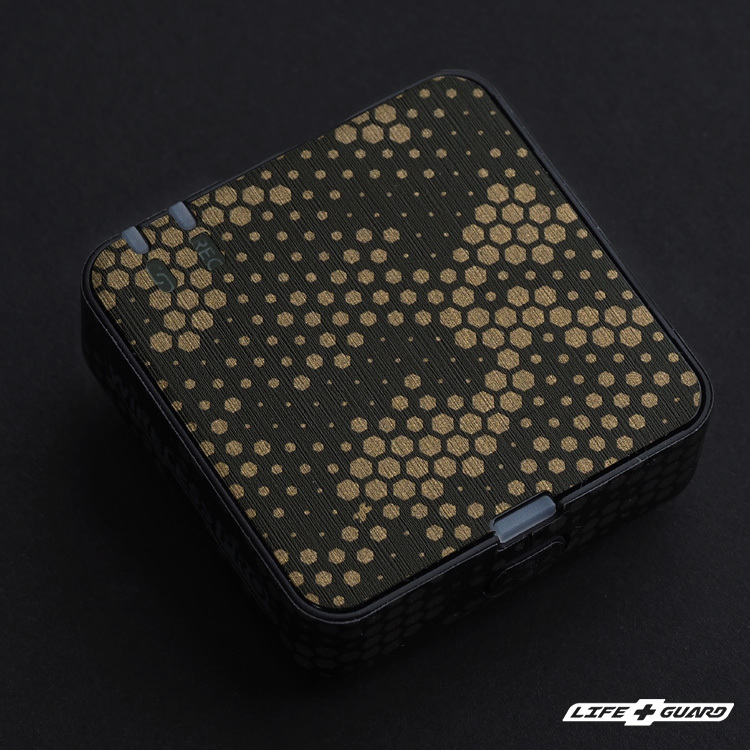 曼巴金貼膜質感特寫，LIFE+GUARD RODE Wireless Pro 設計風格