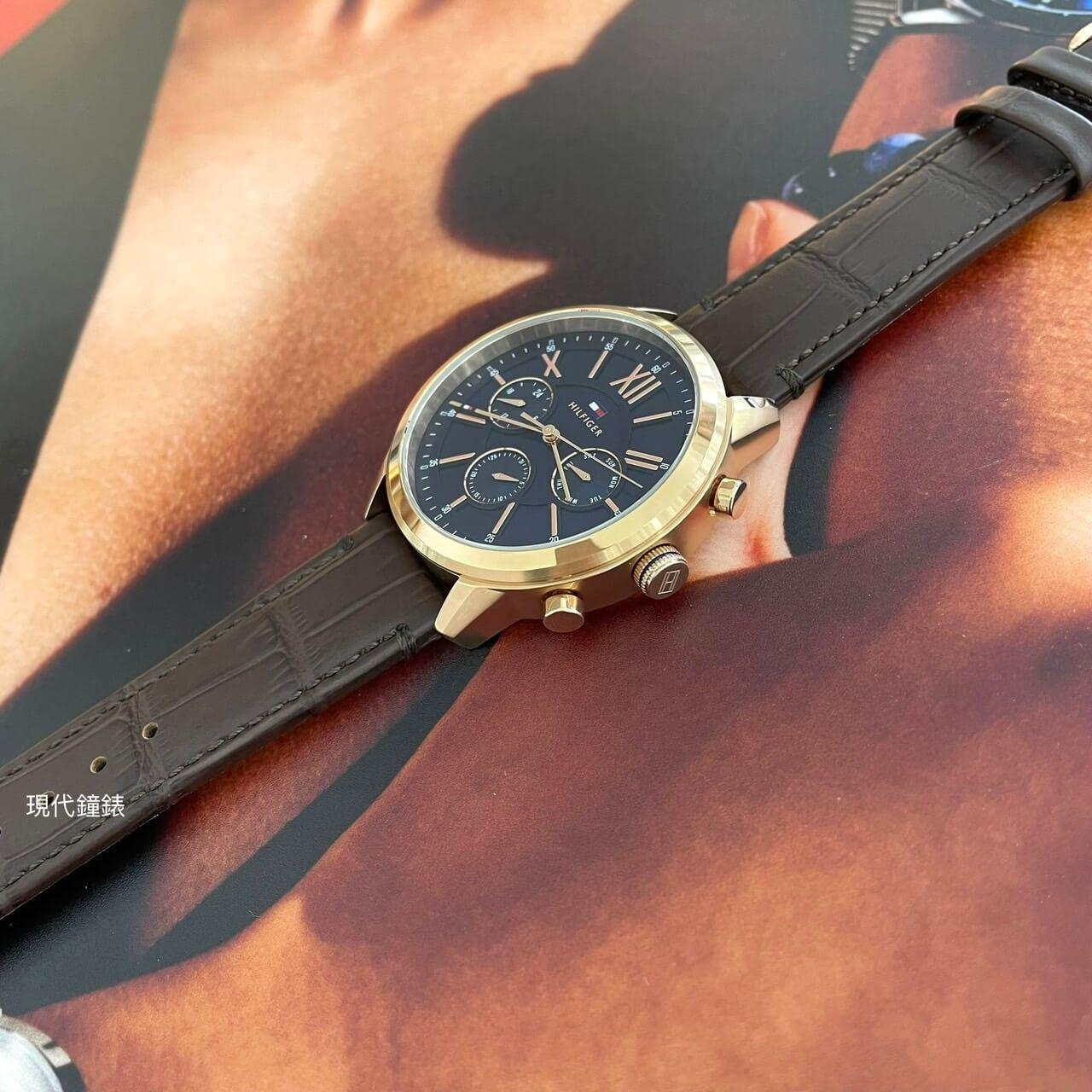【Tommy Hilfiger】玫瑰金框藍面三眼皮革男錶 1710526 44mm 現代鐘錶