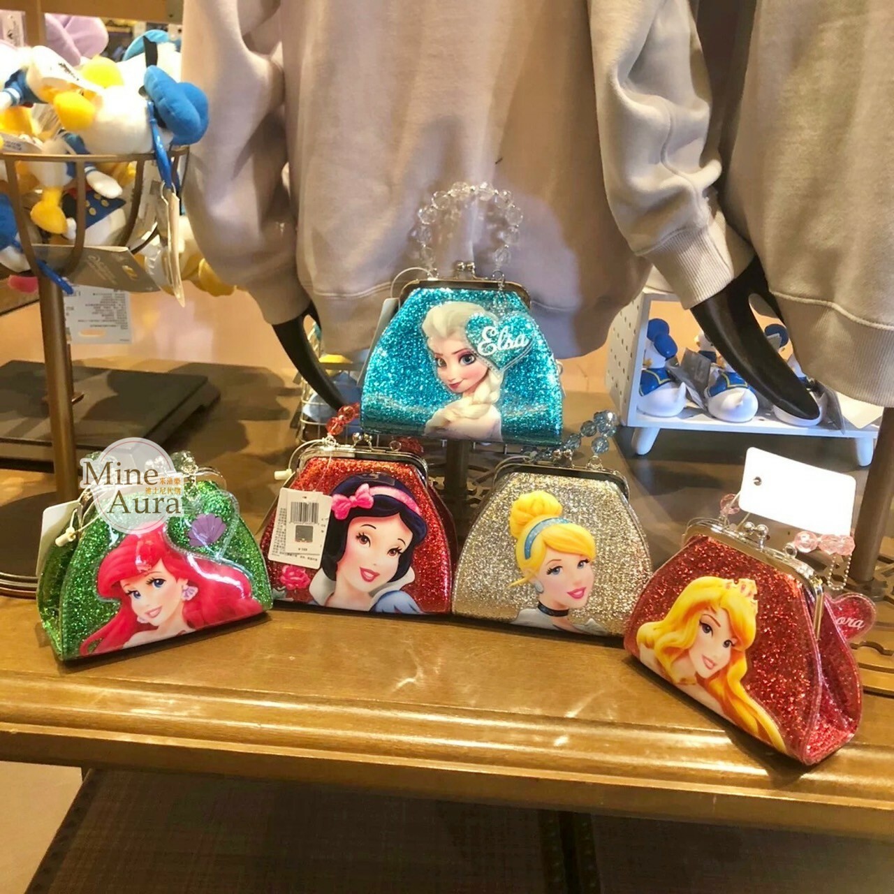 公主系列 Princess Line 亮面珠扣設計 串珠手帶 手提 小包 -上海迪士尼樂園