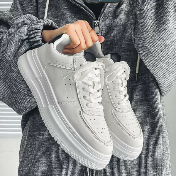 Casual little white shoes youthful model