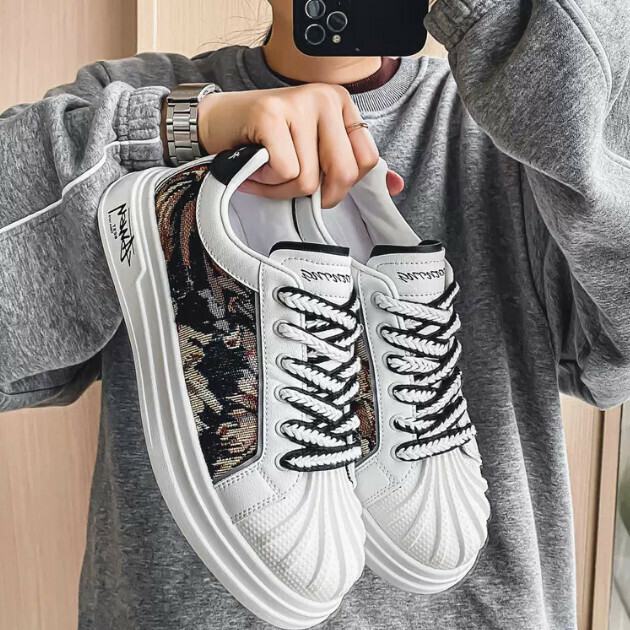 Casual sneakers are popular