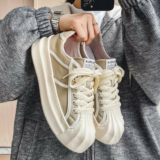 Casual sneakers are versatile