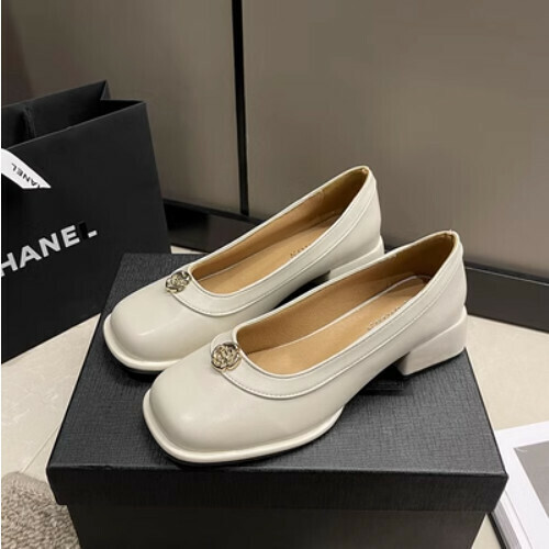 Versatile gentle chunky heel shoes