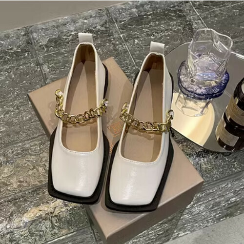Versatile chain French flat shoes