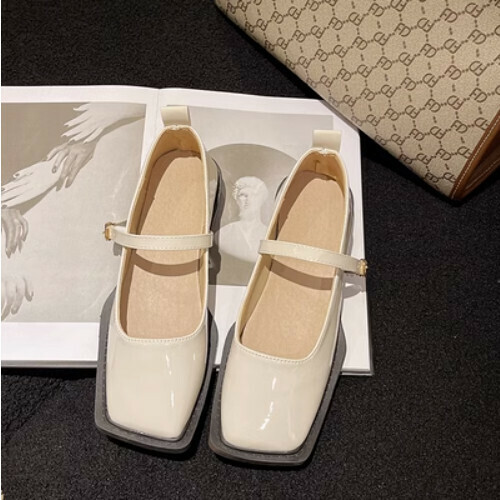 Patent leather square toe low heel flats