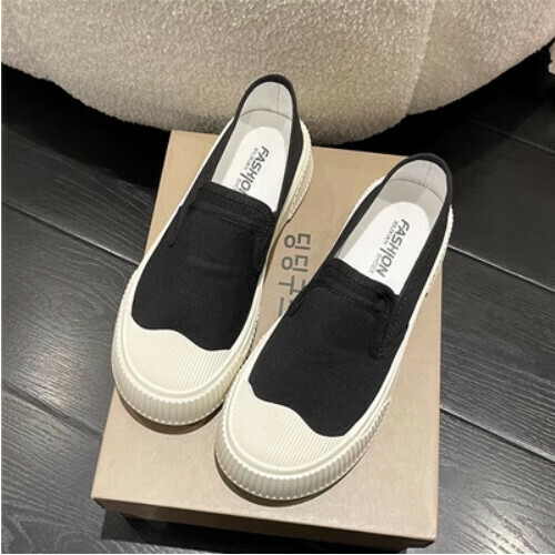 Slip-on thick-soled casual shoes