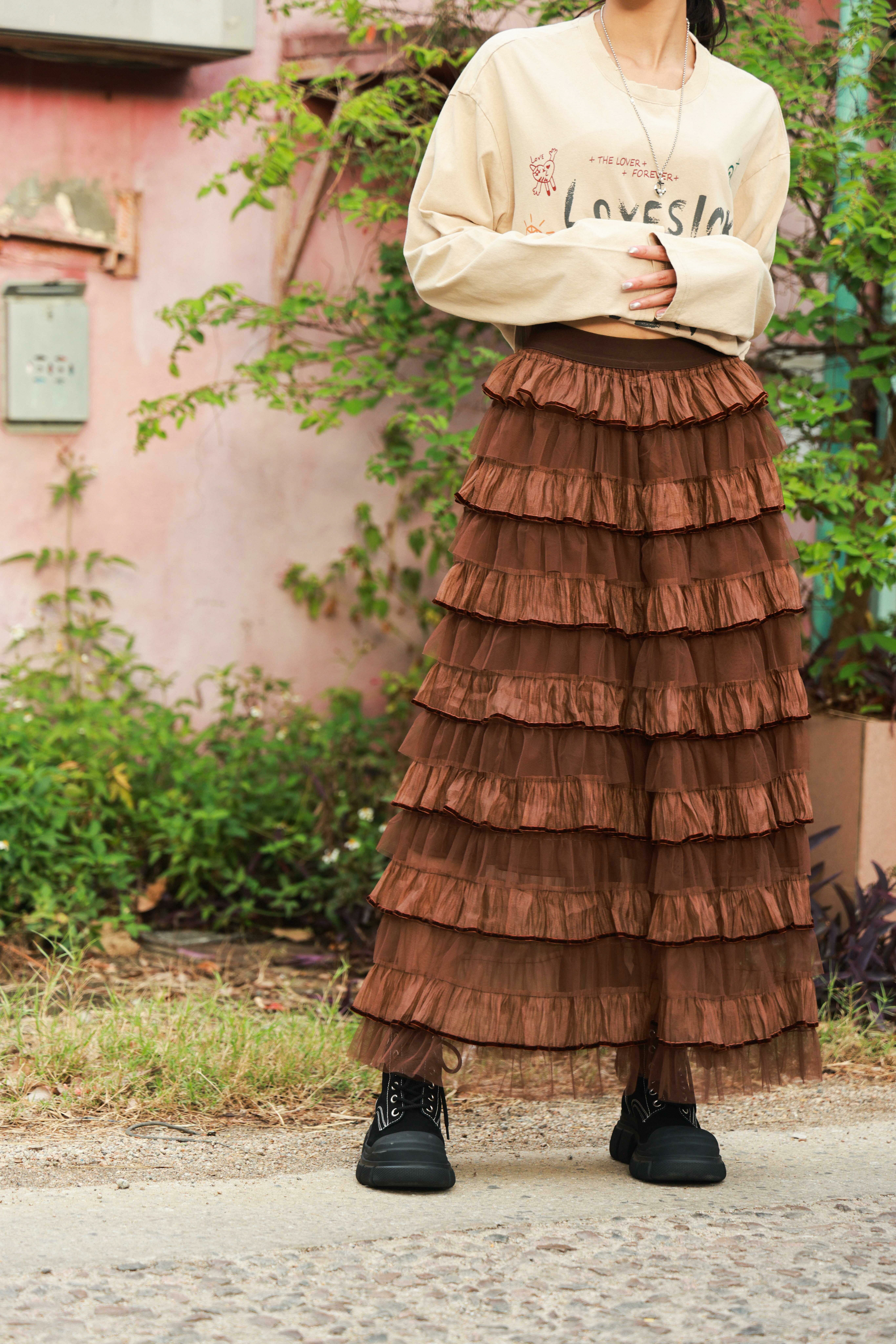 千層荷葉絲絨邊混紗半截裙（現貨款式）