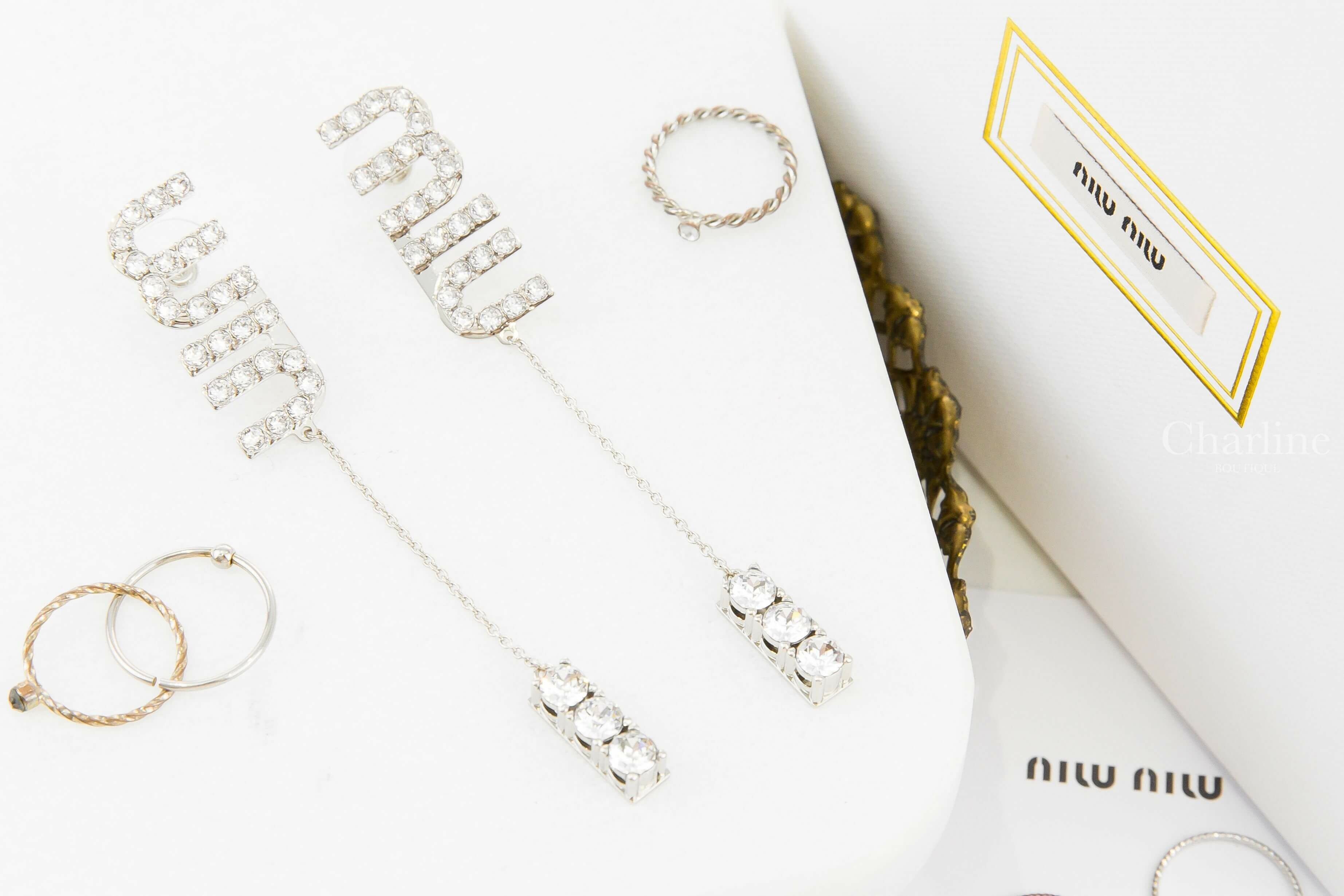 MiuMiu Pendant Earrings With Crystals 銀色水晶字母垂墜耳環-Charline Boutique 精品代購