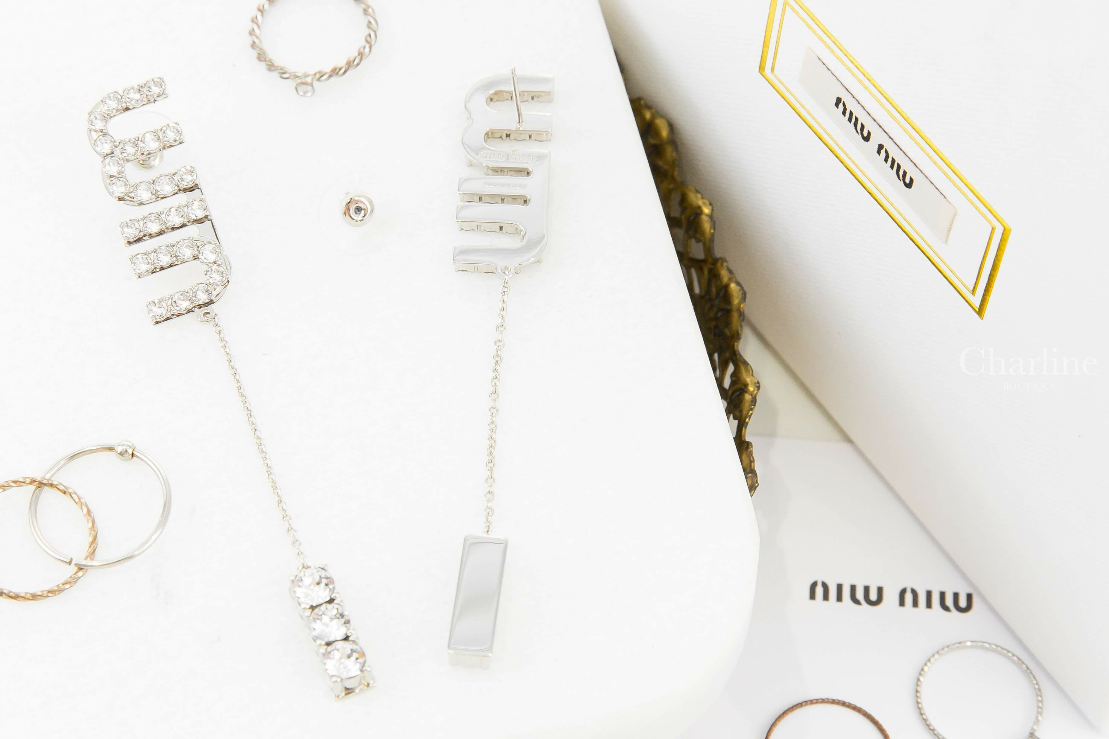 MiuMiu Pendant Earrings With Crystals 銀色水晶字母垂墜耳環-Charline Boutique 精品代購
