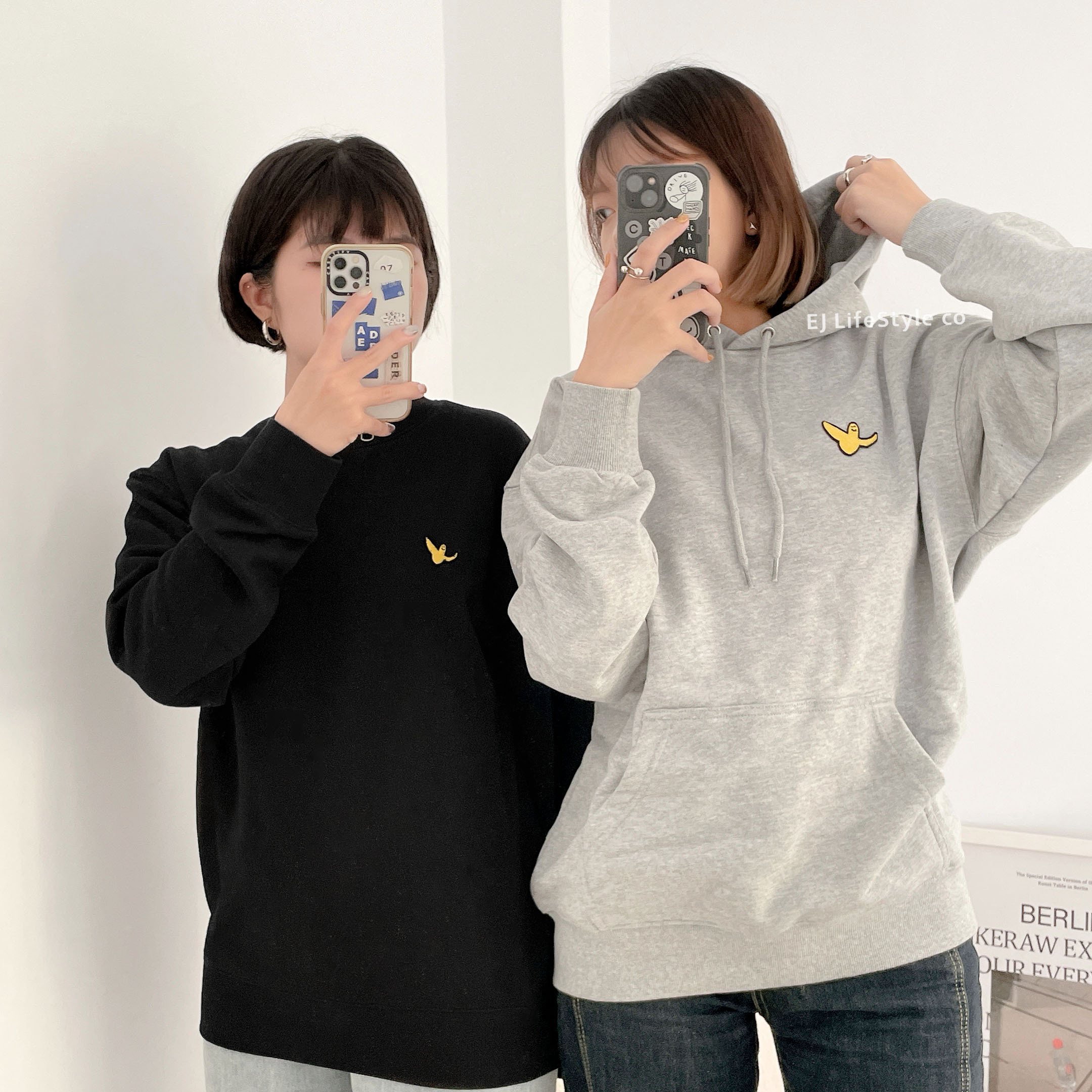 🇰🇷 WHAT IT ISNT 小天使 小飛人 大學T 帽T 男女 情侶衣 黑色 灰色 / 現貨