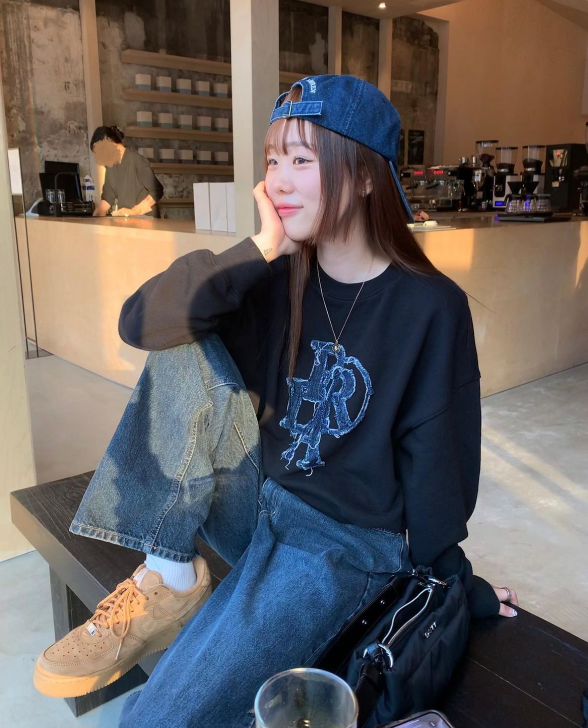 ◇PRENDA◇ PRDA DENIM PATCH CREWNECK SHIRT GRAY MUSINSA | PRENDA PRDA DENIM PATCH CREWNECK TEE WHITE