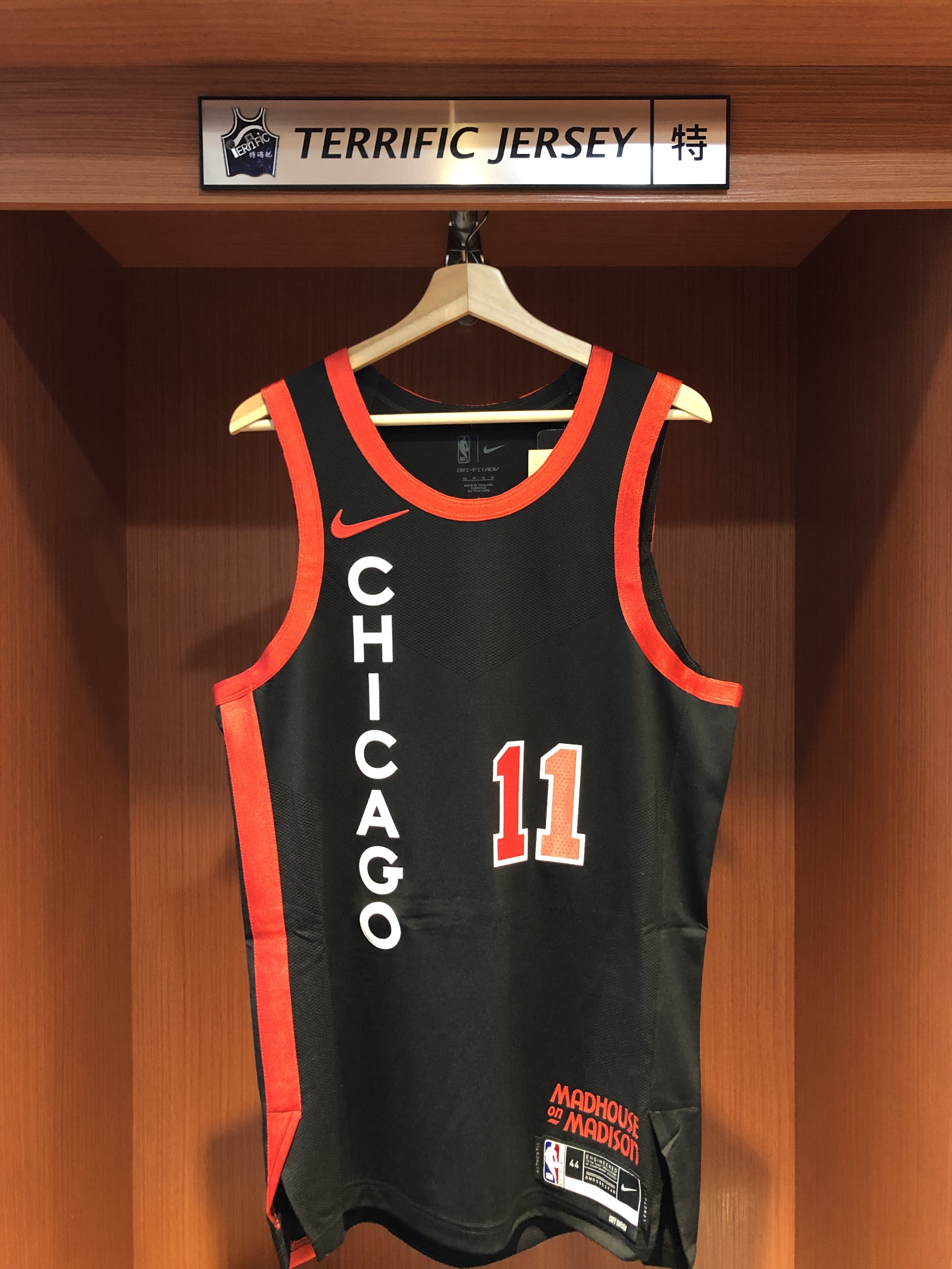 NBA球衣 Demar Derozan 芝加哥公牛城市 City Nike Authentic 球員版 電繡 全新