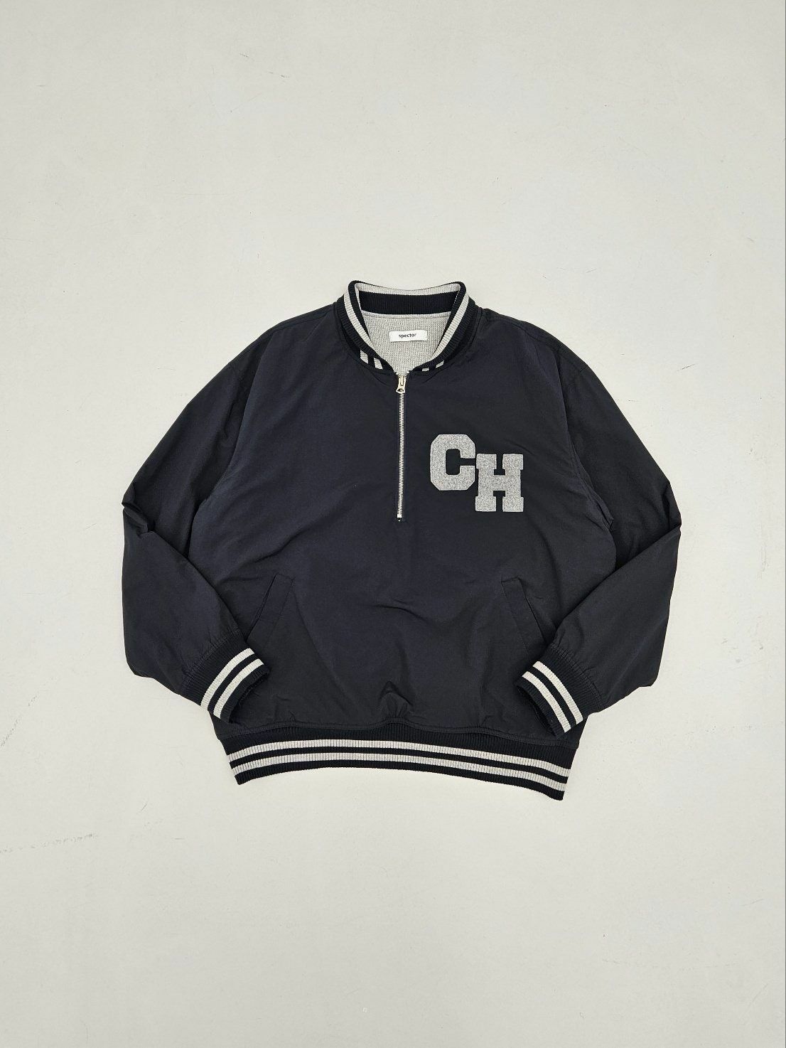 雙間半拉鍊英文字衛衣 SPECTOR-029T