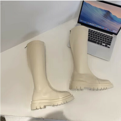 Thick-legged chunky jockey boots