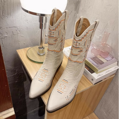Short-barreled stabbed silk jockey boots