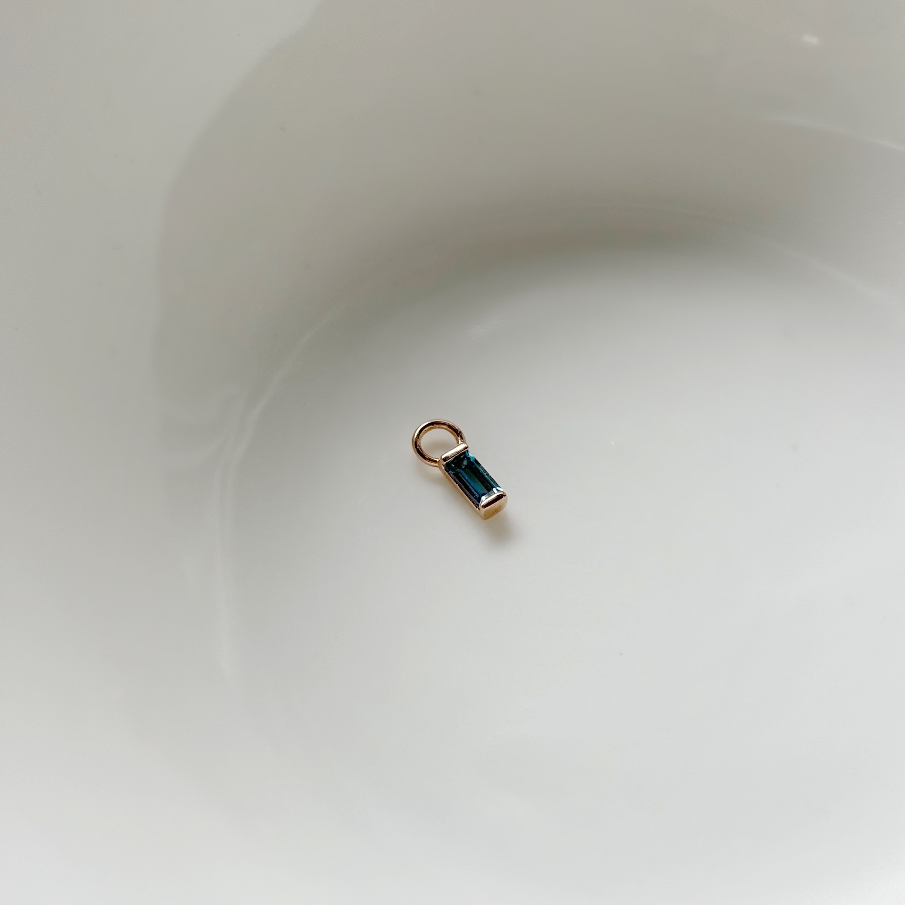 14k細方倫敦托帕石耳墜