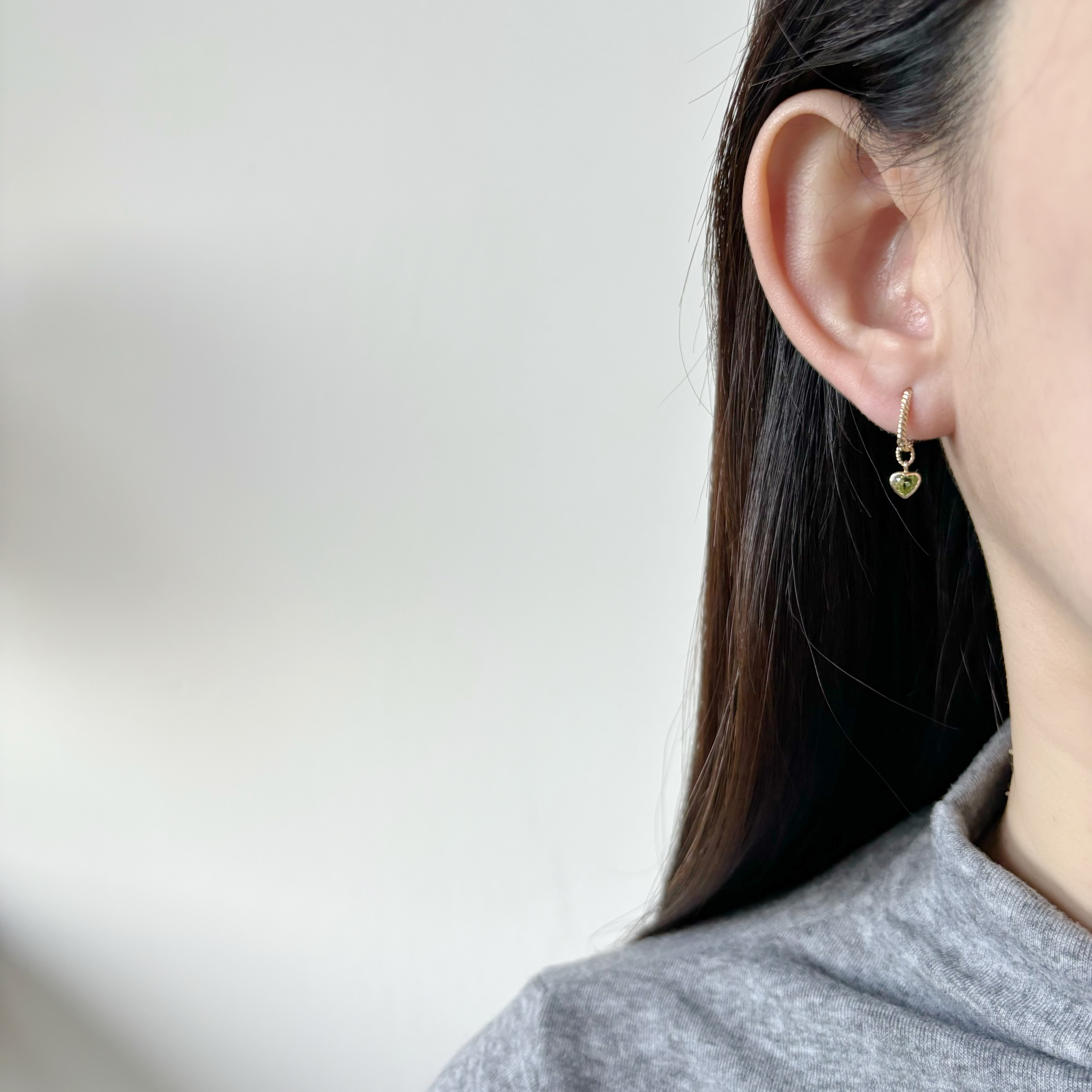 14k鑽面愛心橄欖石耳墜