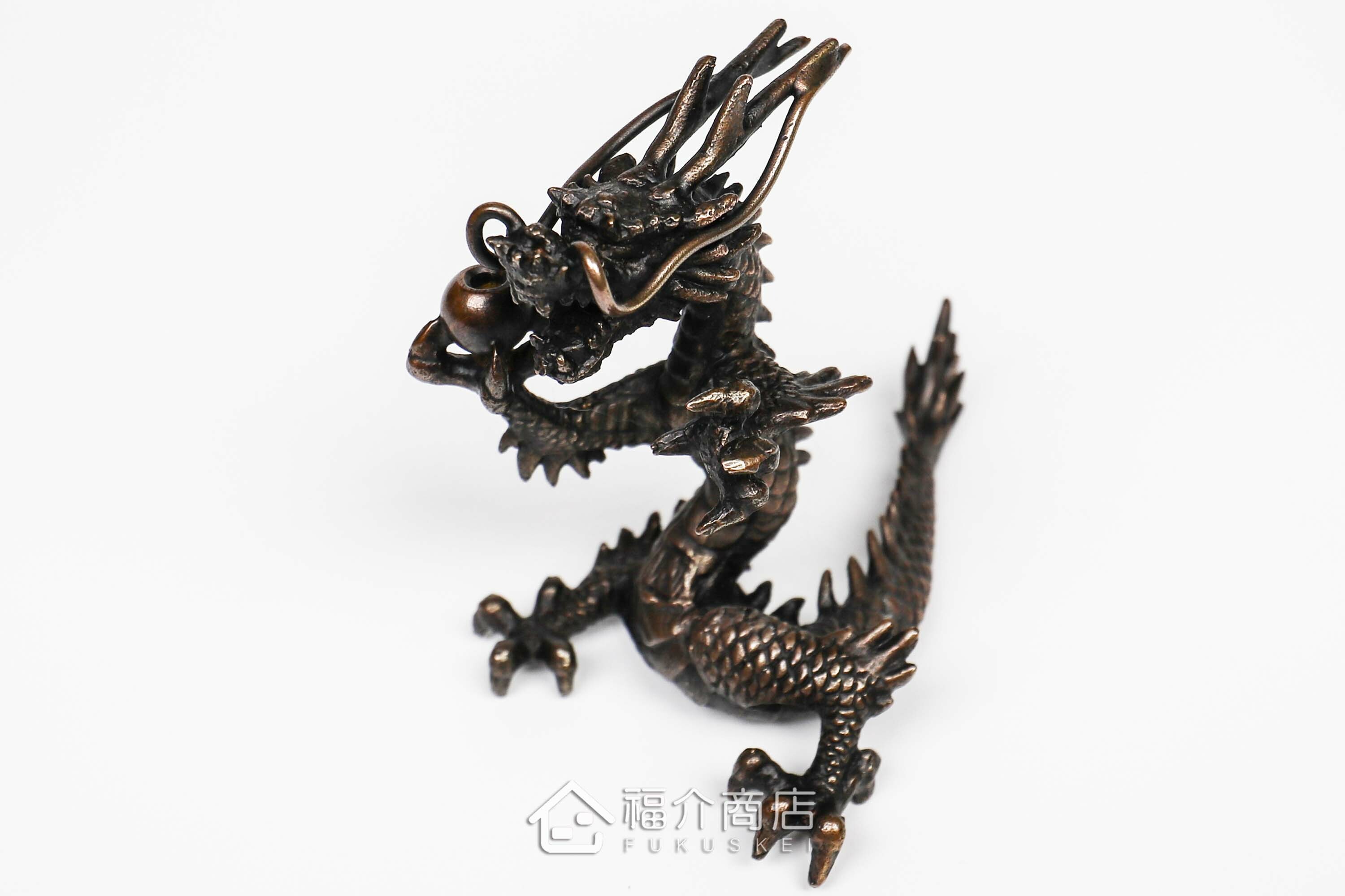 龍造型的銅材質香爐