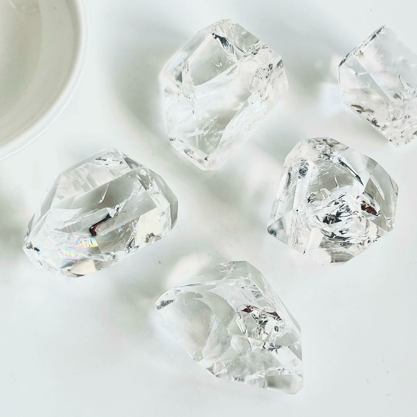 [原石] 爆彩白水晶 隨行