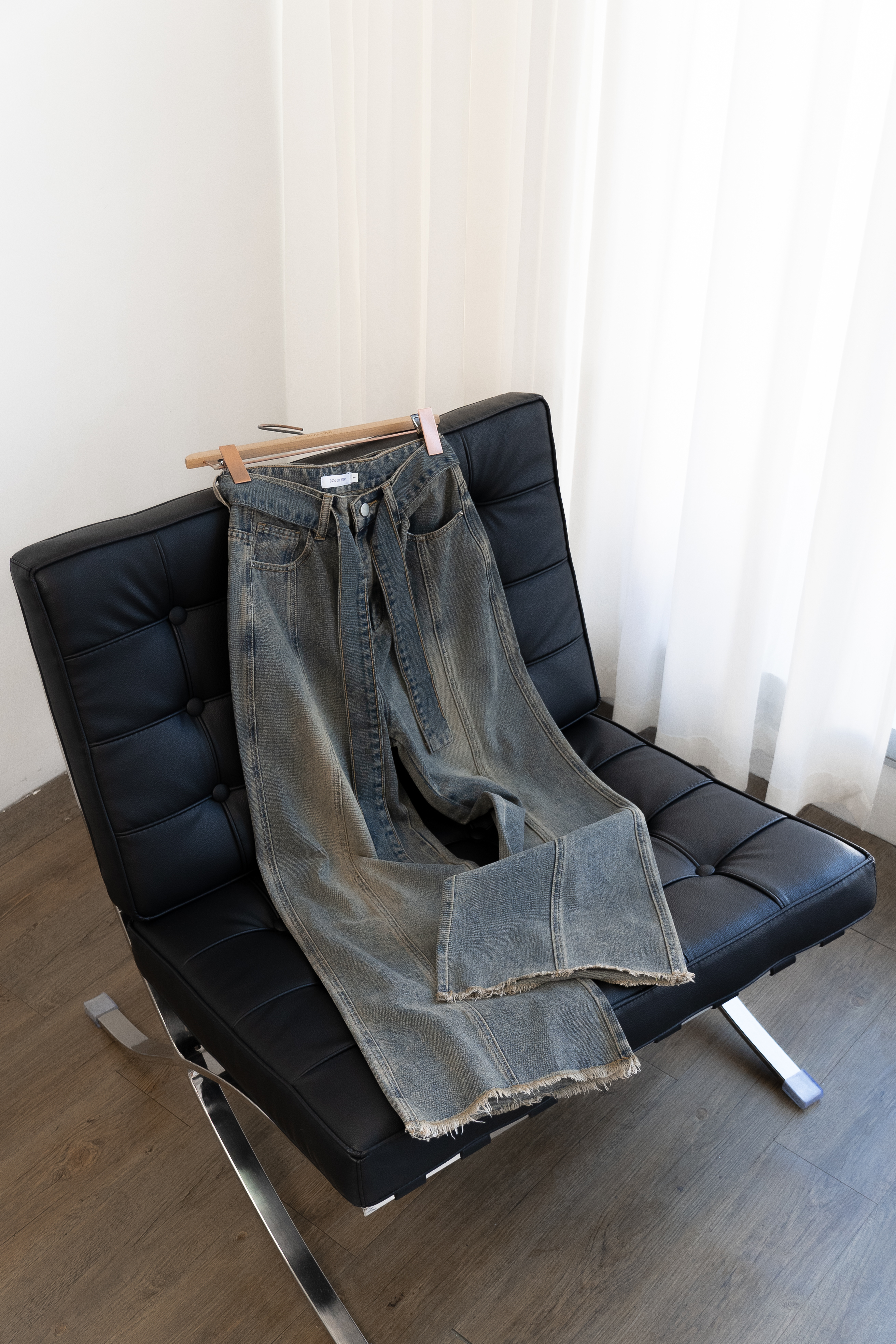 9945｜復古洗水色直筒牛仔褲