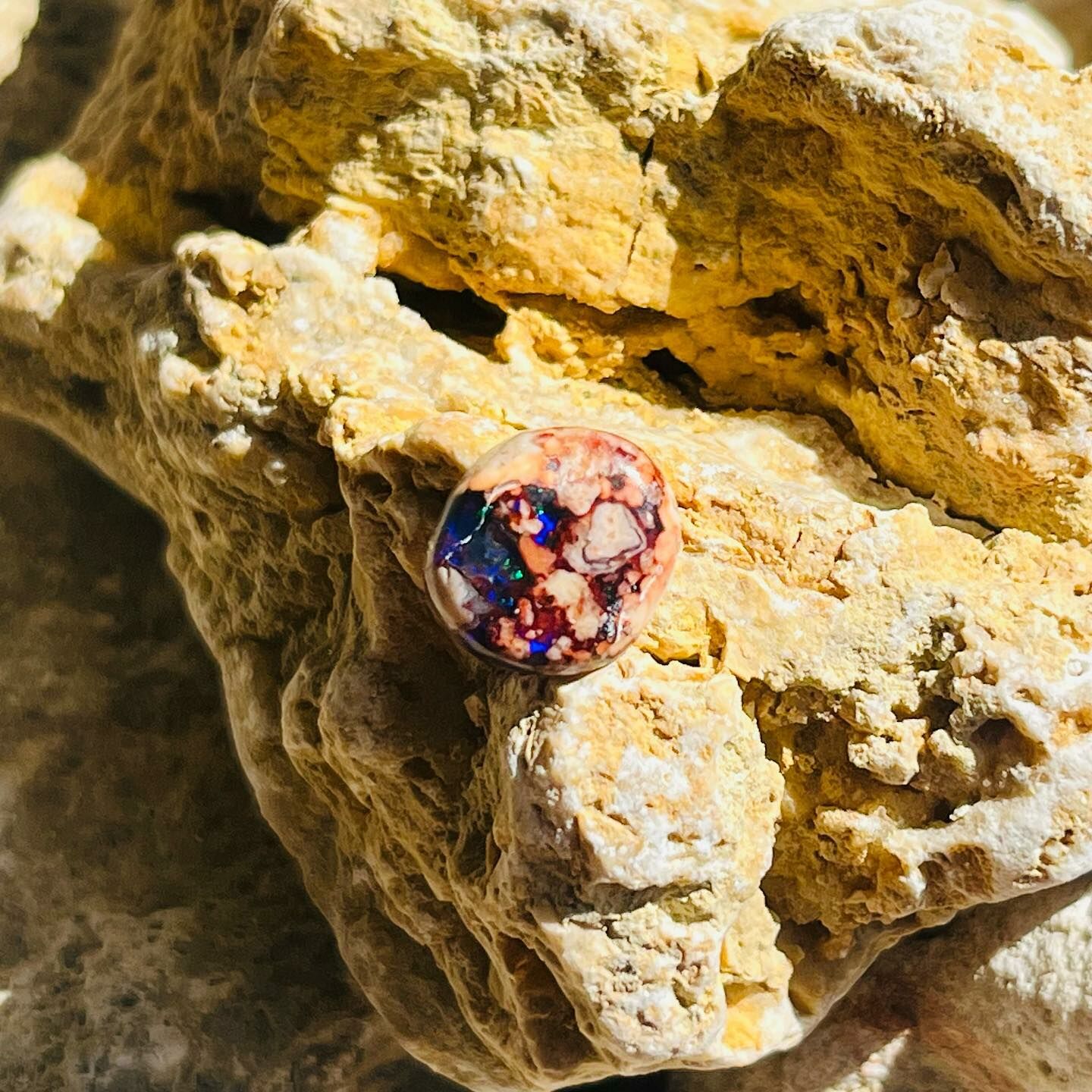 [原石] 墨西哥火蛋白石 礫背蛋白石