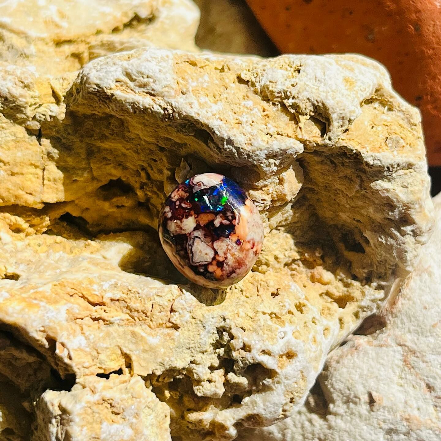 [原石] 墨西哥火蛋白石 礫背蛋白石