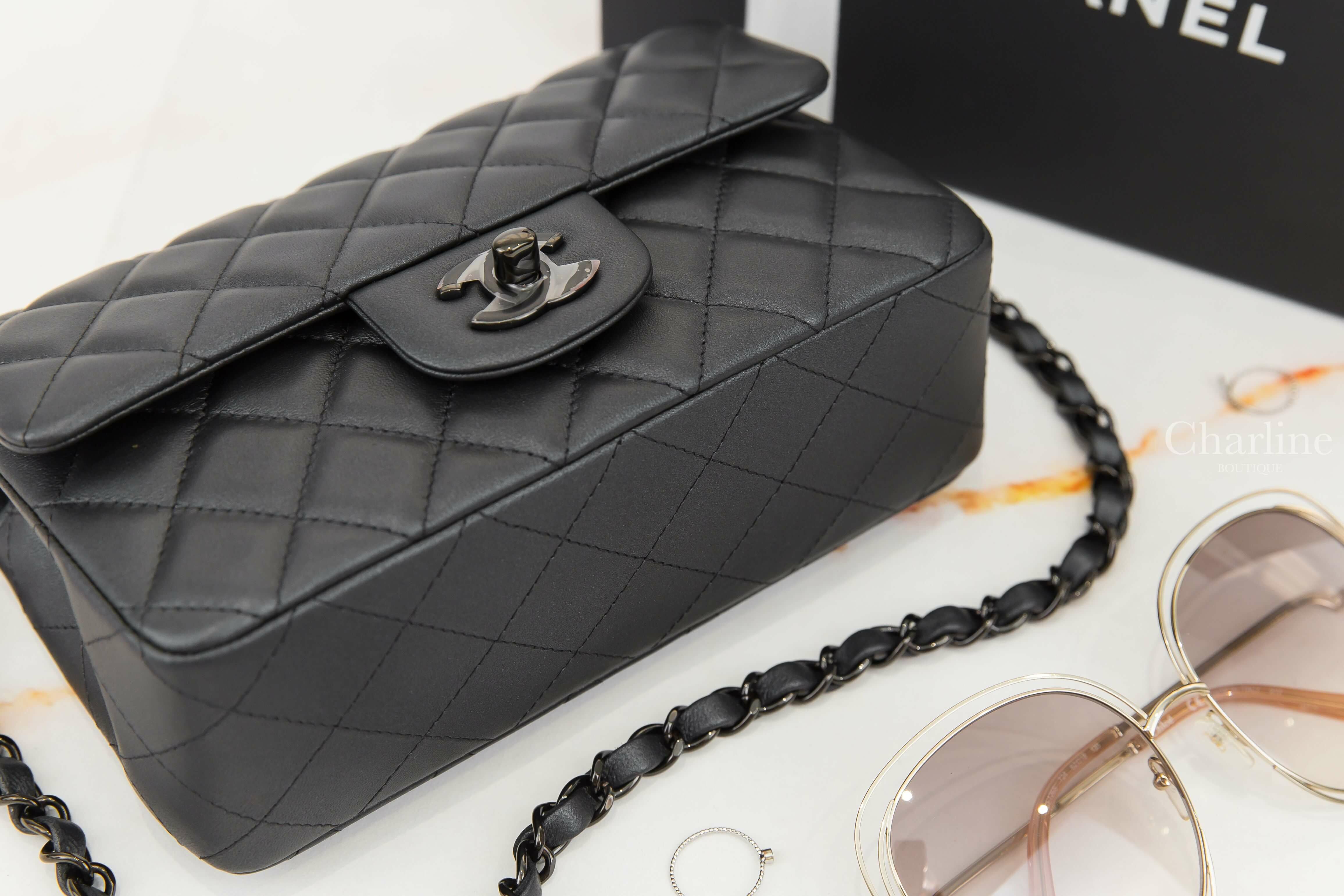 Chanel Mini Flap Bag 黑色黑釦黑鍊20cm小羊皮菱格紋肩背包-Charline Boutique 精品代購