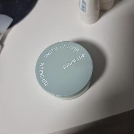 📦預購 Innisfree-無油無慮礦物控油蜜粉（附粉撲）