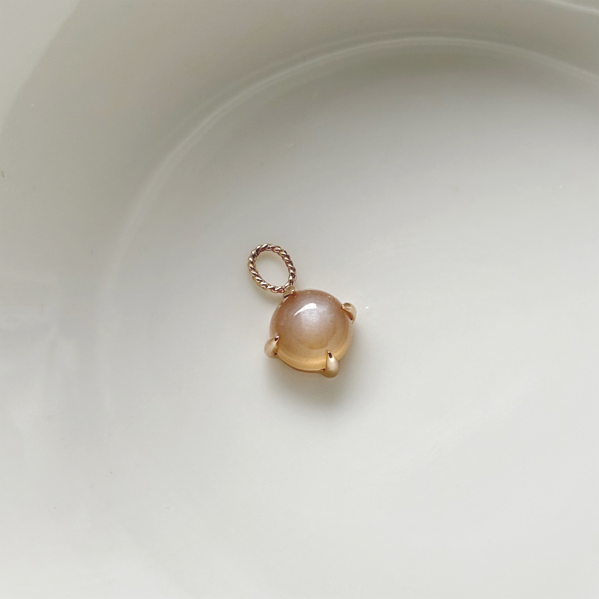 14k頂級爪鑲蜜桃月光石耳墜