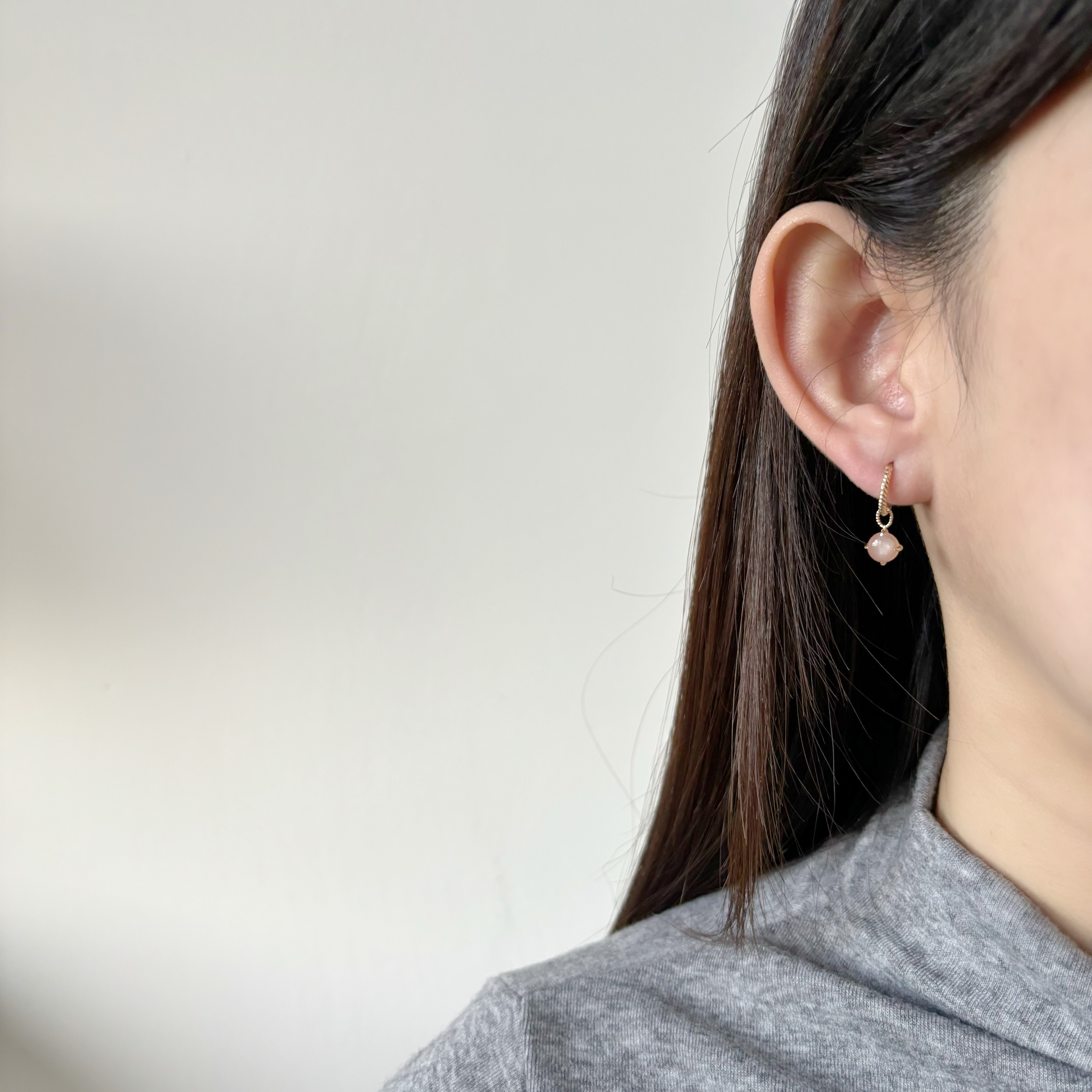 14k頂級爪鑲蜜桃月光石耳墜