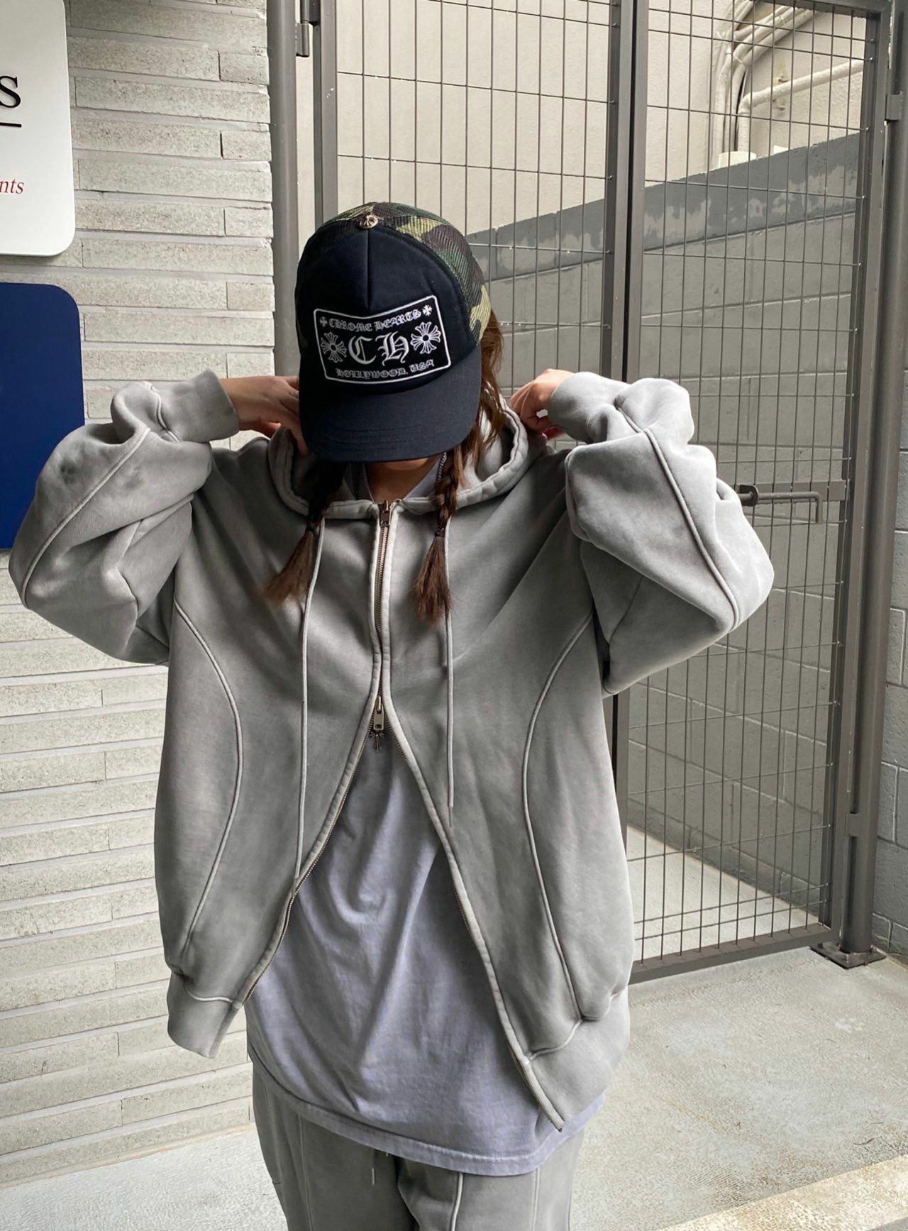 淨色連帽拉鍊外套 aprotic-005JK