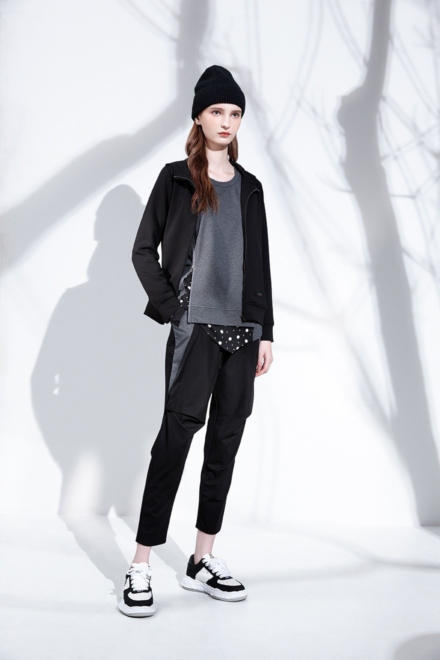 時尚運動風3D剪裁個性拼接休閒長褲T6211