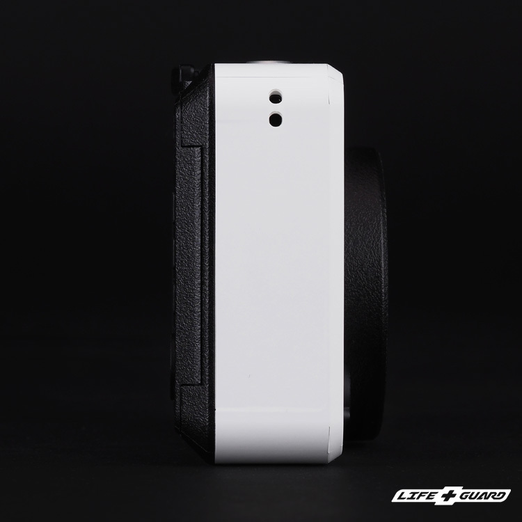 LIFE+GUARD 相機貼膜側面示意，適用 Leica SOFORT 2