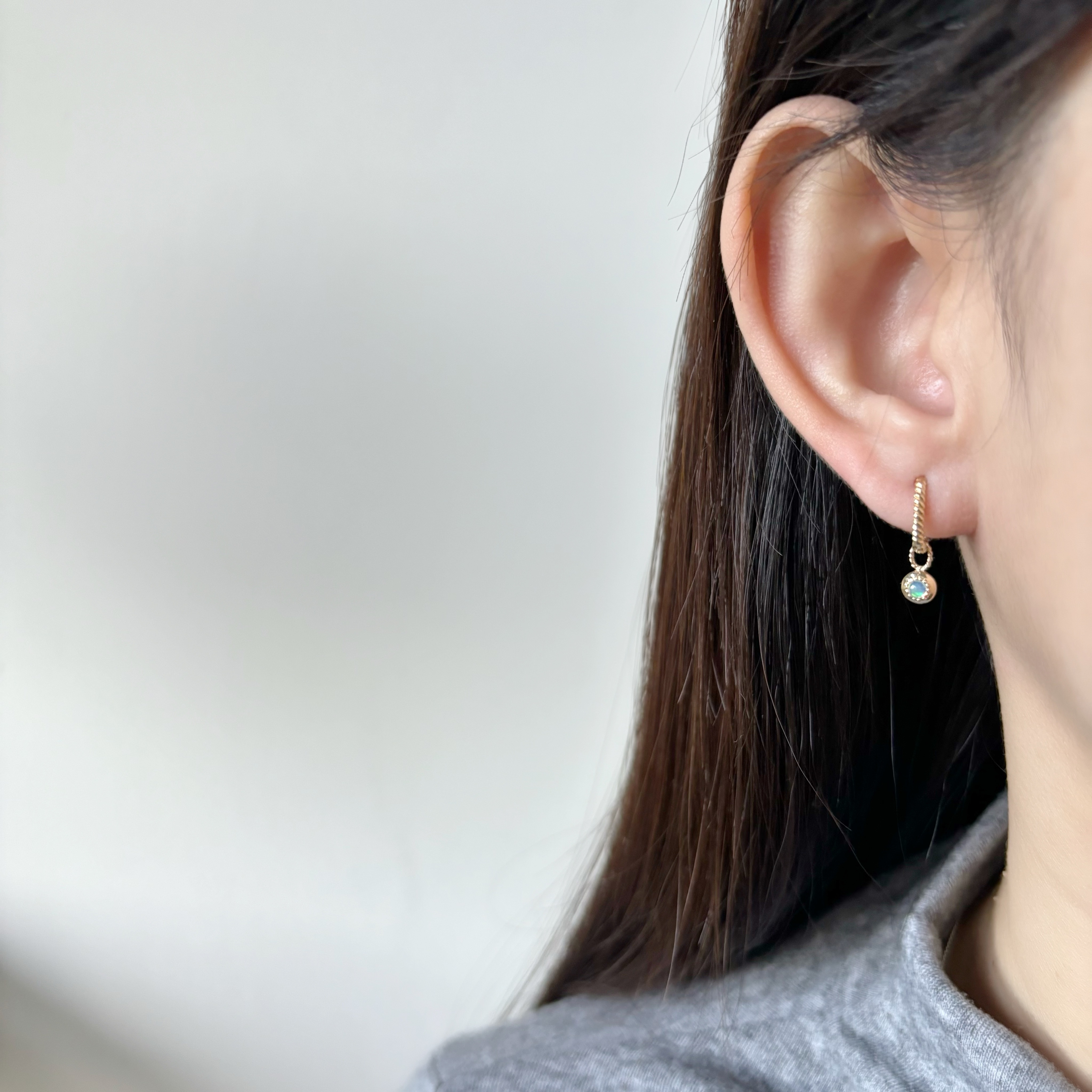 14k復古光面小圓歐泊石耳墜