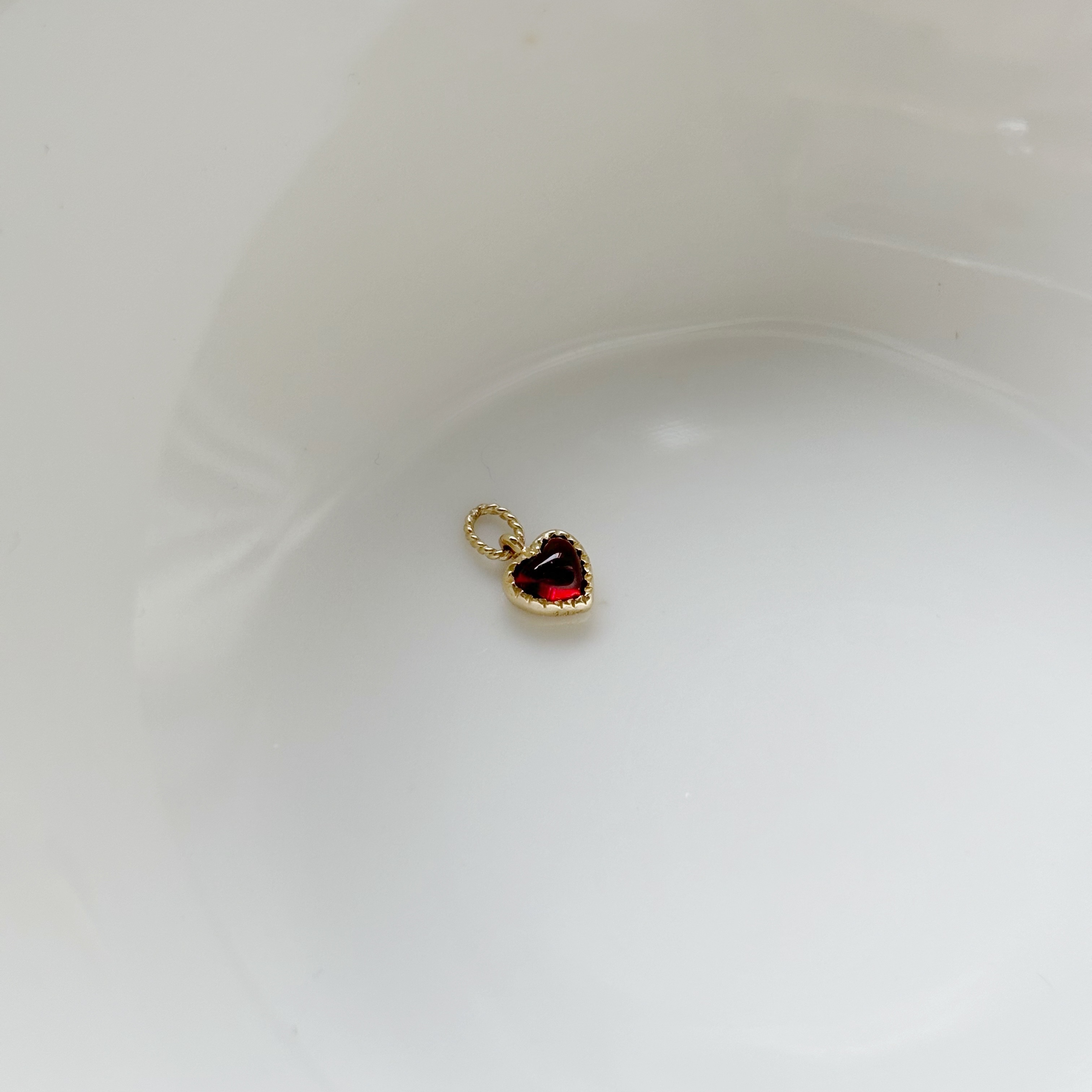 14k QQ heart石榴石耳墜
