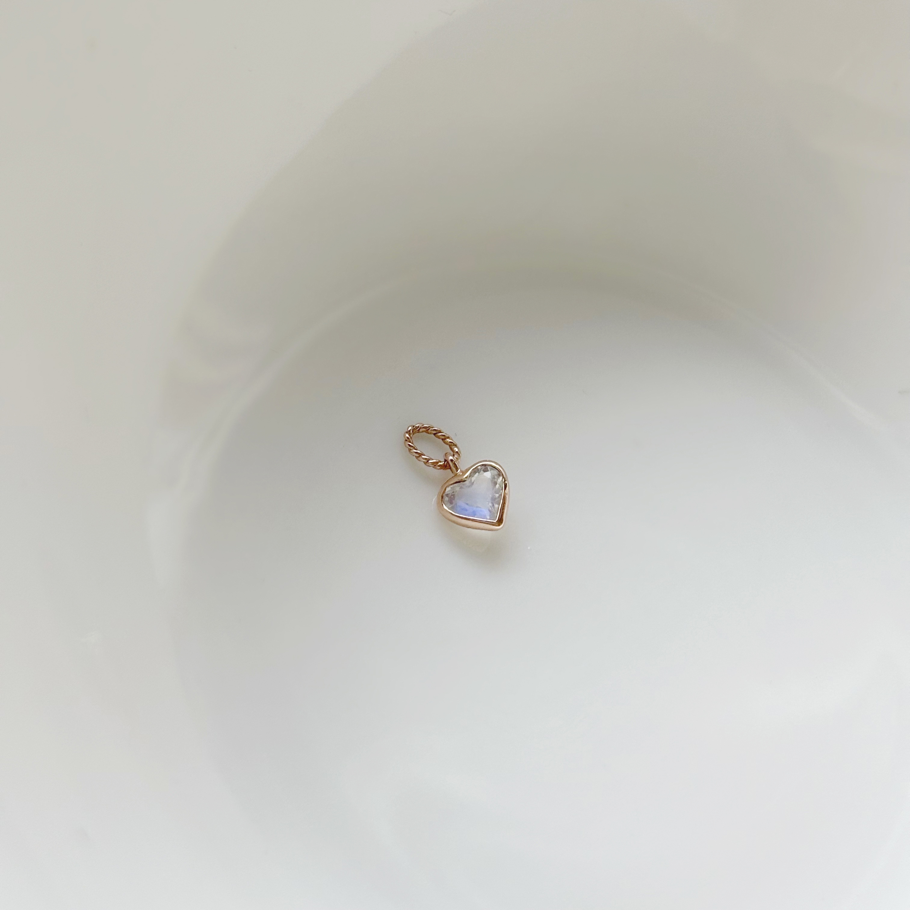 14k鑽面愛心月光石耳墜