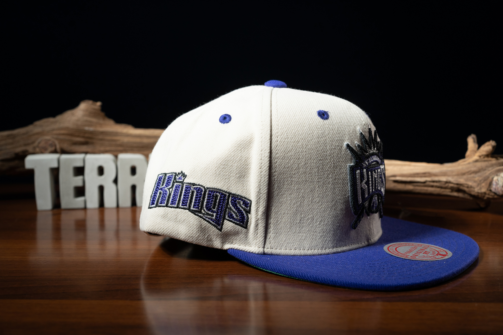 NBA帽子 Sacramento Kings 沙加緬度國王 電繡 復古隊徽 白底紫 棒球帽 M&N 可調式 全新