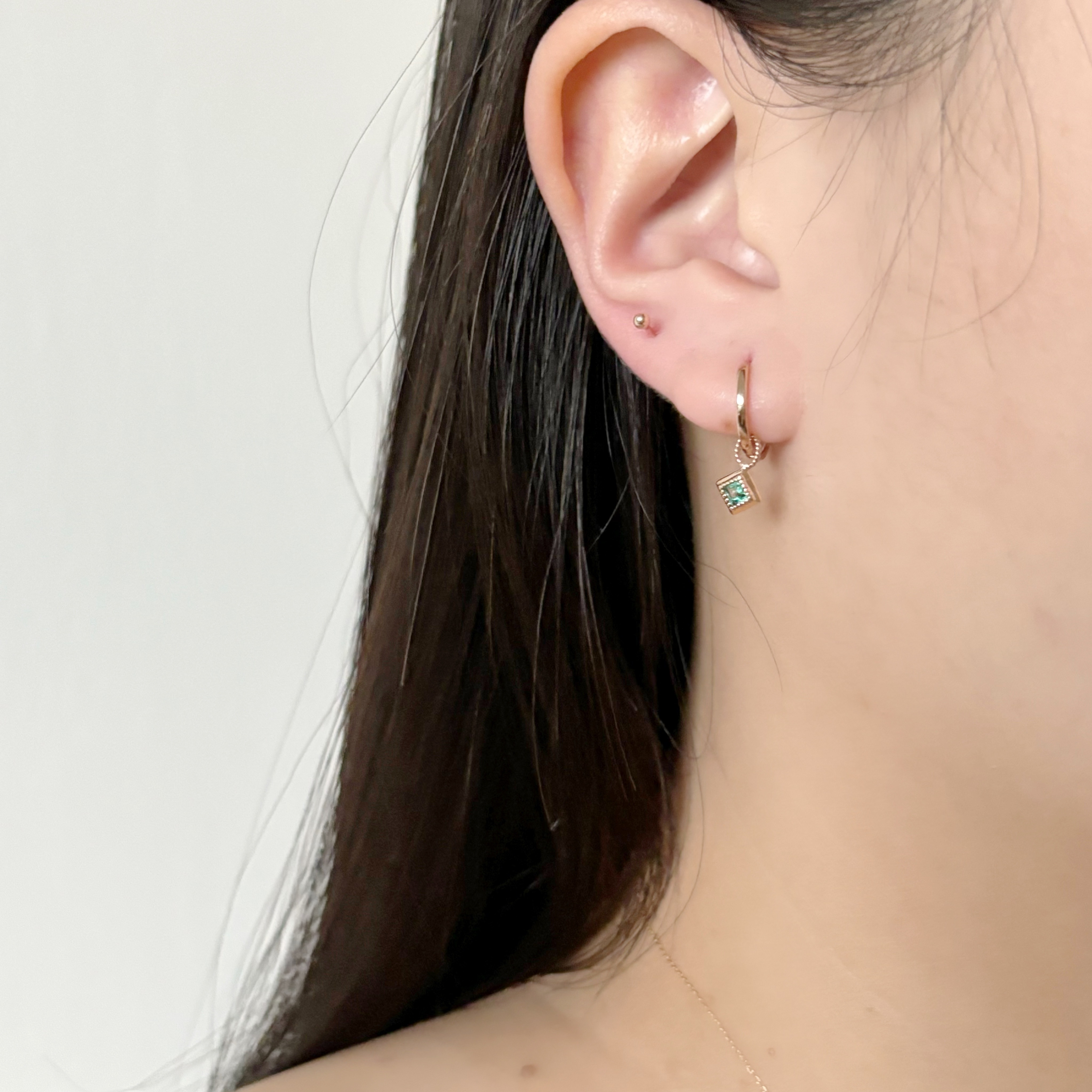 14k復古鑽面菱形祖母綠耳墜