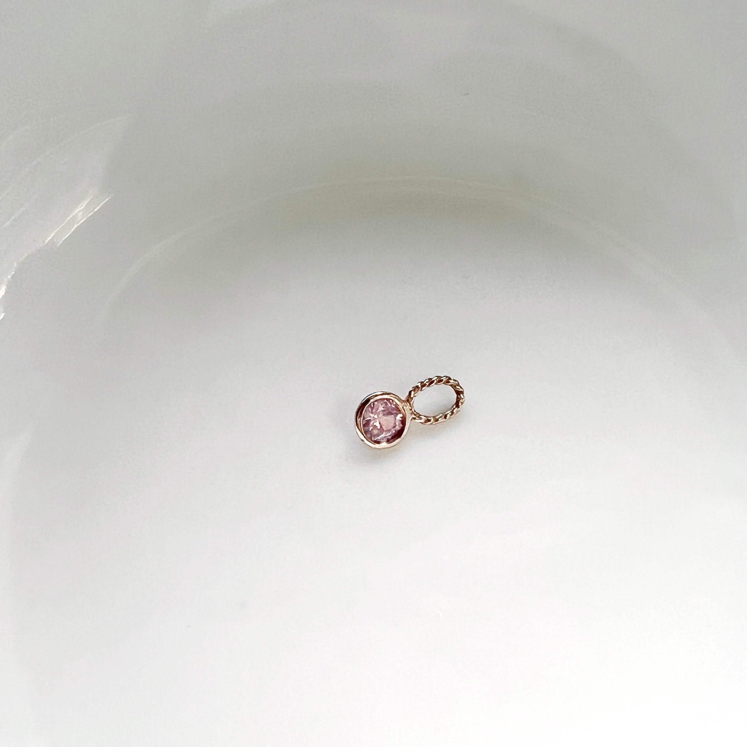 14k鑽面小圓粉色藍寶石耳墜