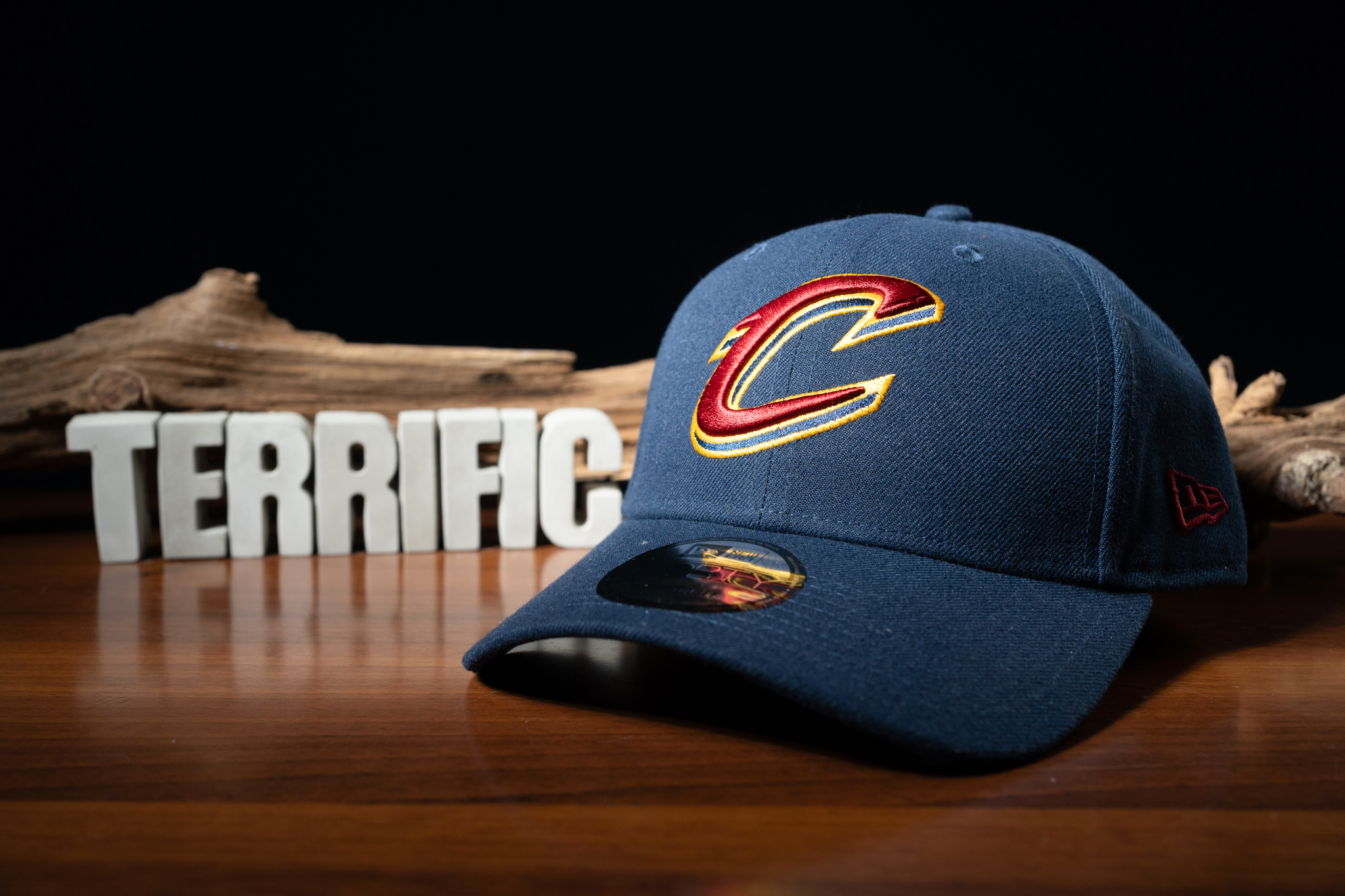 NBA帽子 Cleveland Cavaliers 克里夫蘭騎士 隊徽電繡 深藍 老帽 New Era 9FORTY 可調式 全新