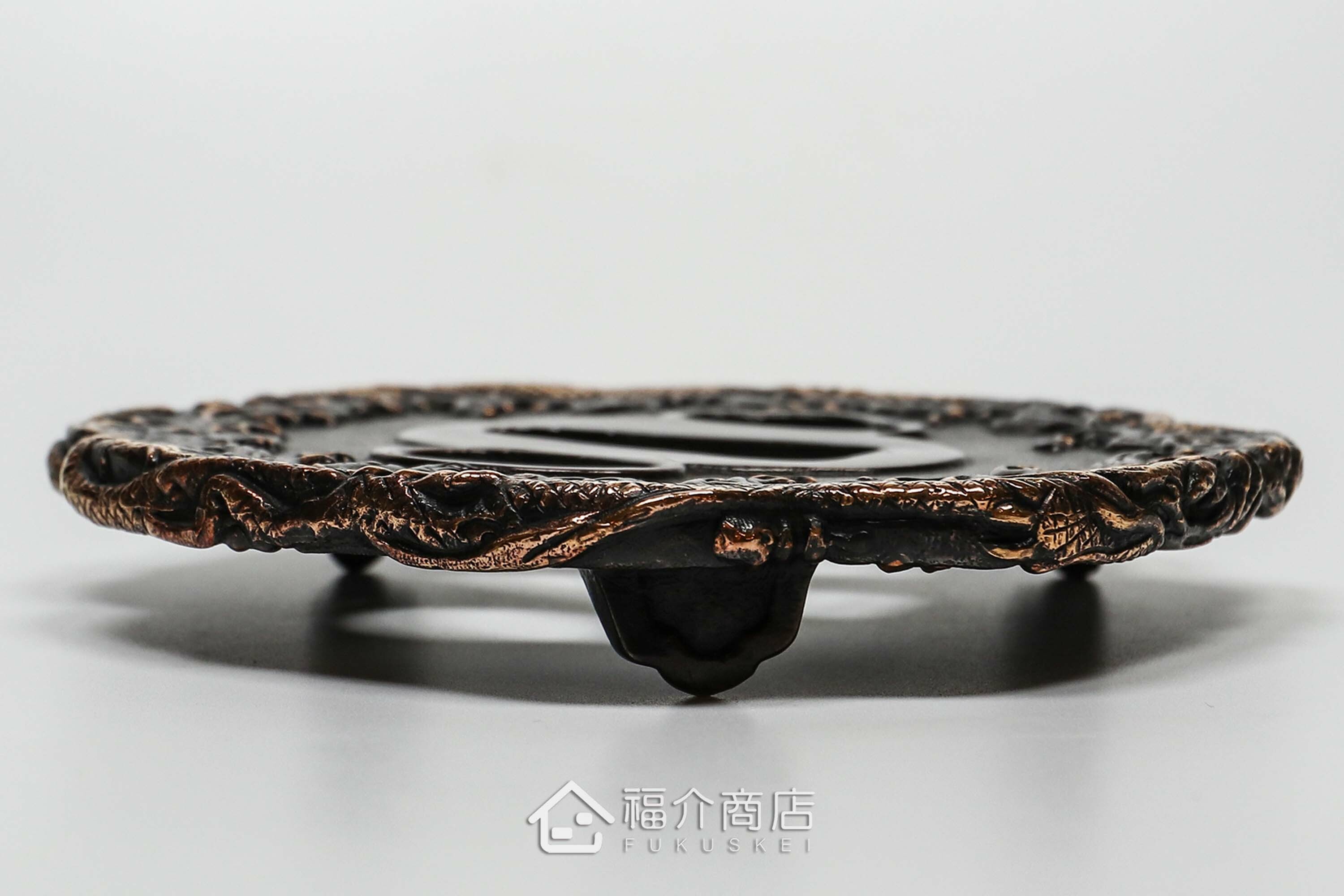 放茶壺或鍋子的鑄鐵隔熱墊