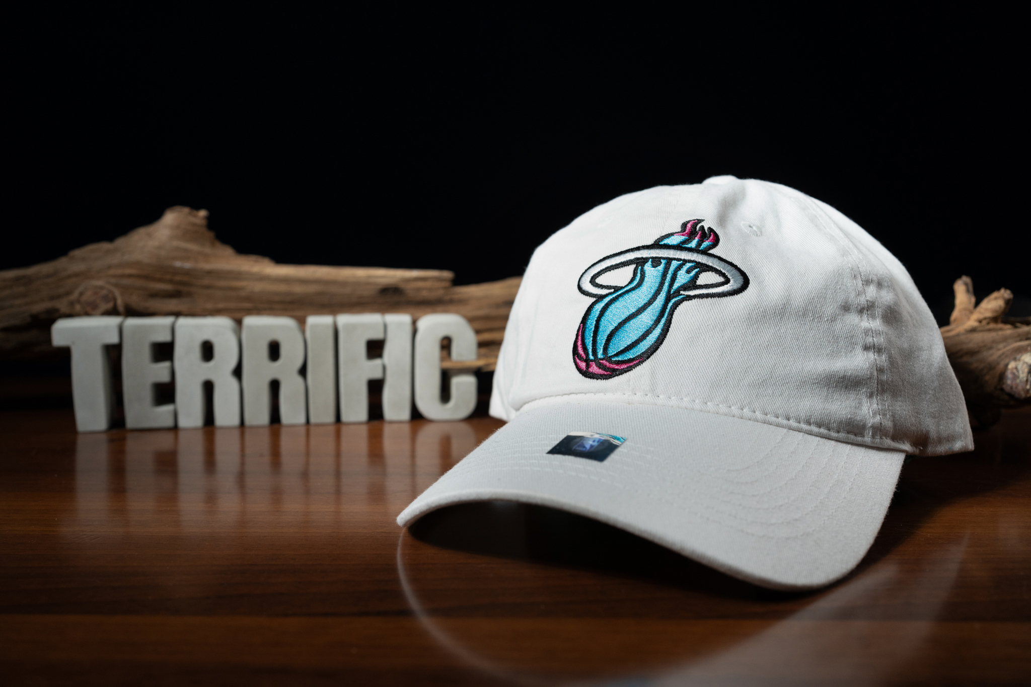 NBA帽子 Miami Heat 邁阿密熱火 城市 白南灣 老帽 場館限定 Item Of The Game 可調式 全新