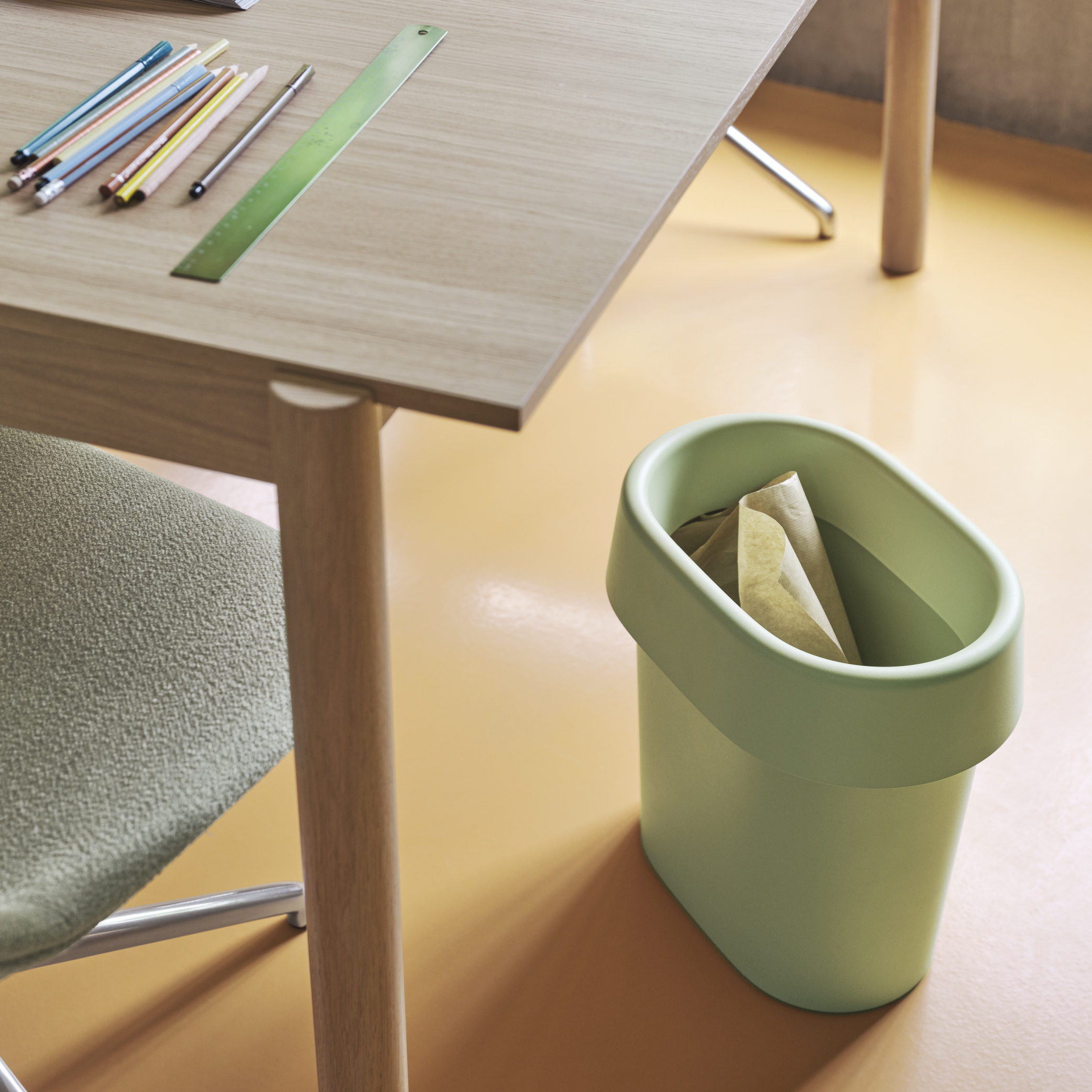 新生 / 垃圾桶 by Muuto