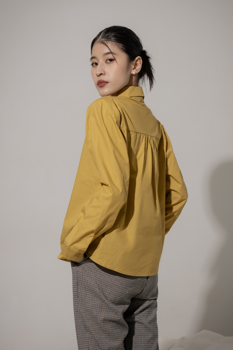 【官網限定】素面袖壓摺襯衫