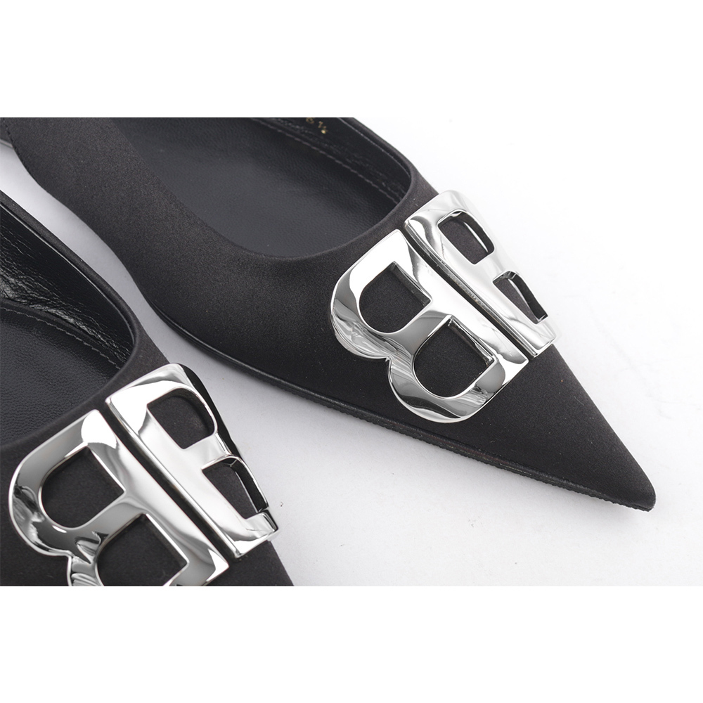 【BALENCIAGA】BB LOGO 尖頭平底鞋36.5(黑色) 566651 W0WM0 1000
